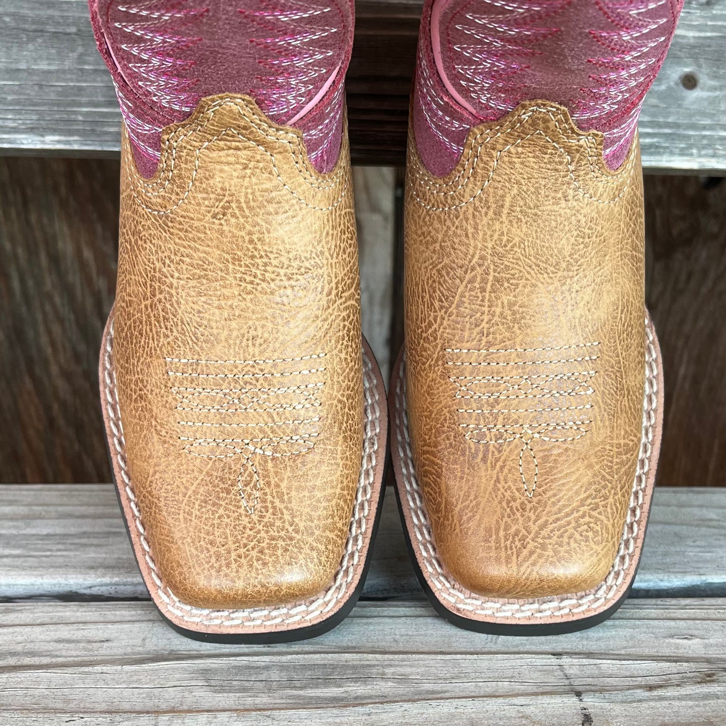 Pink Futurity | Ariat Girls