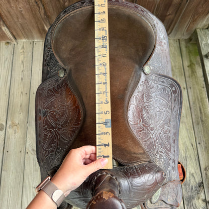17" Saddle King