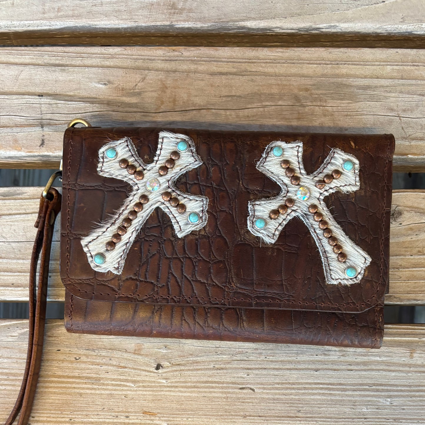Alligator Cross Clutch