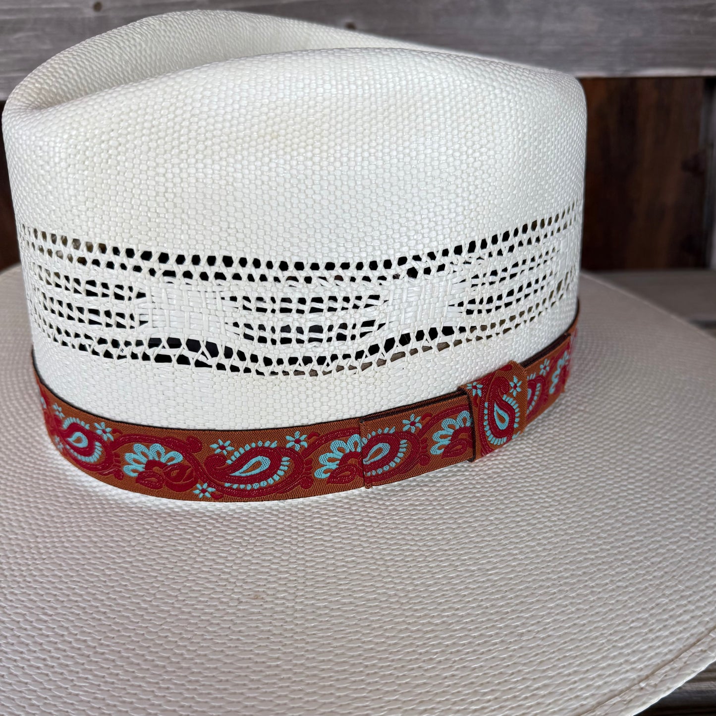 Pinched Front Hat | Twister