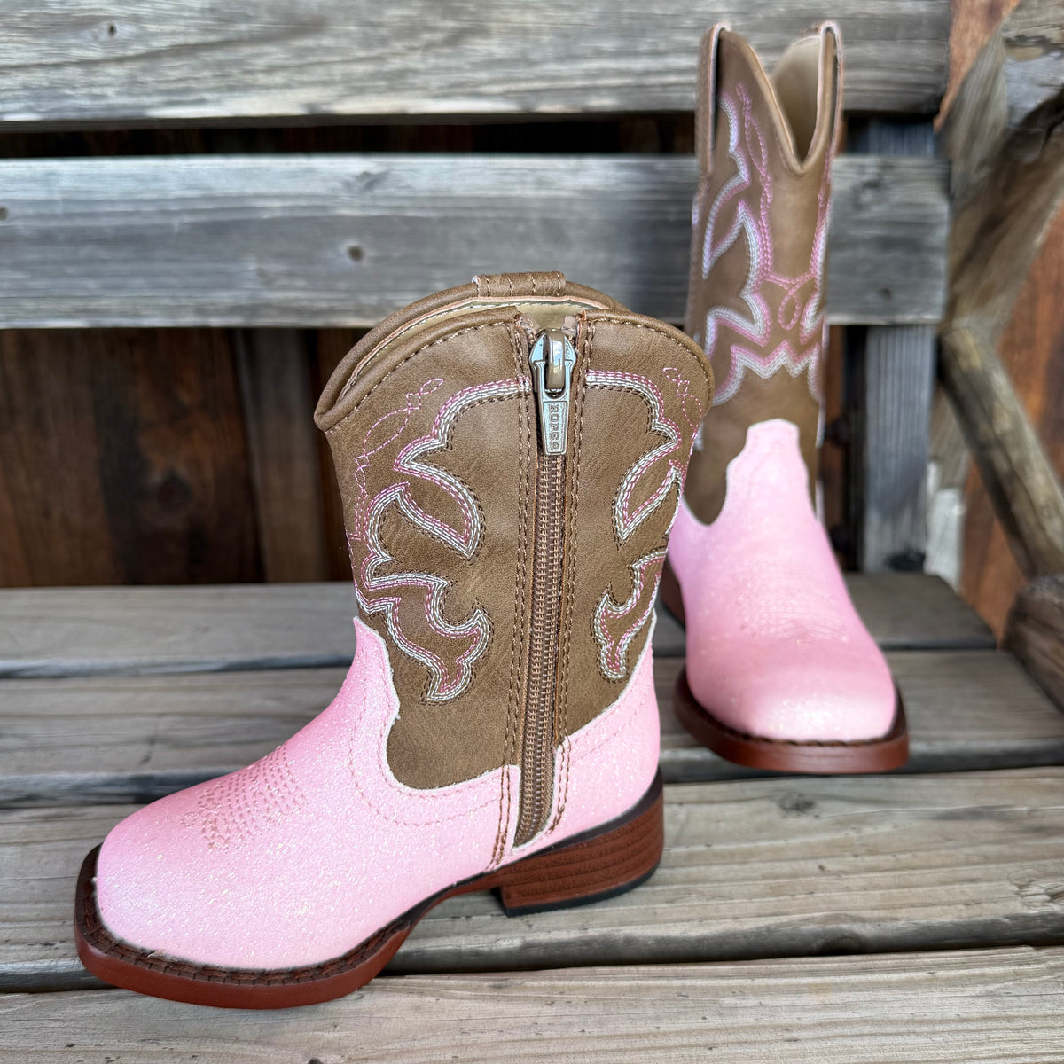 Pink Glitter Gretchen | Roper Girls