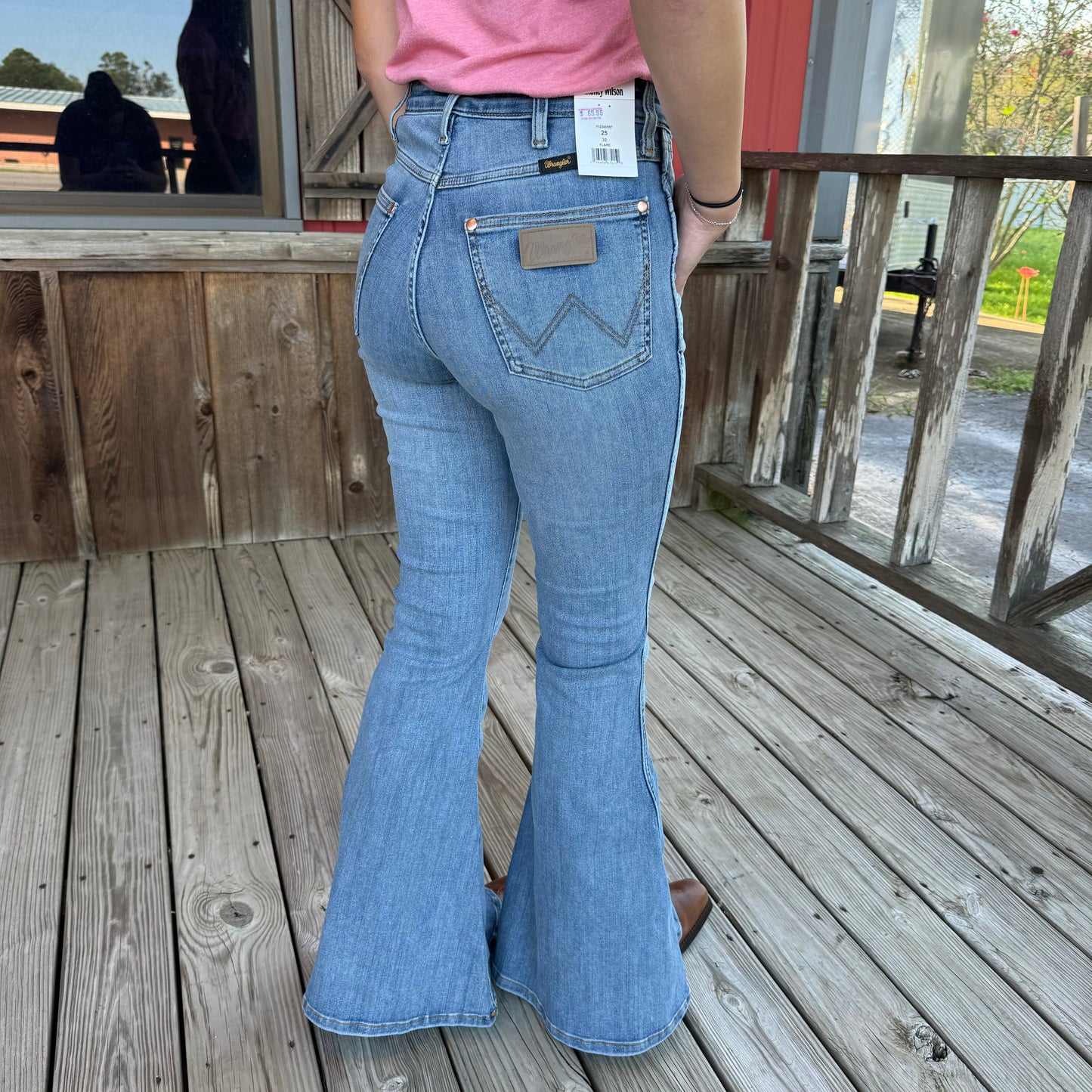 Lainey Wilson Bell Bottom | Wrangler