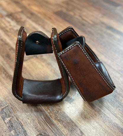 Deep Stirrups | Double J Saddlery